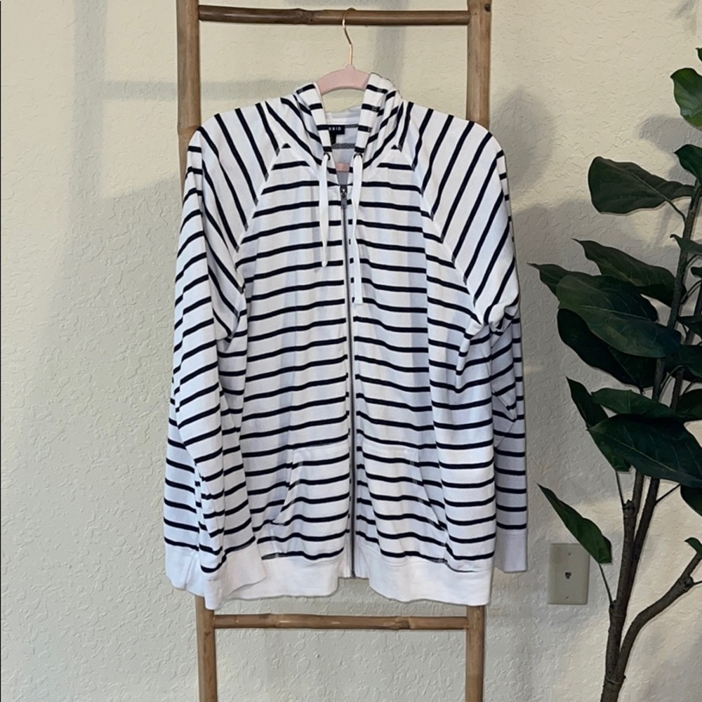 Torrid zip up hoodie